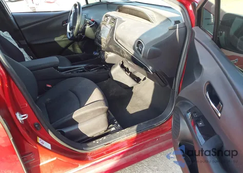 2017 Toyota Prius Three из США, поврежденный, VIN JTDKARFUXH3531544